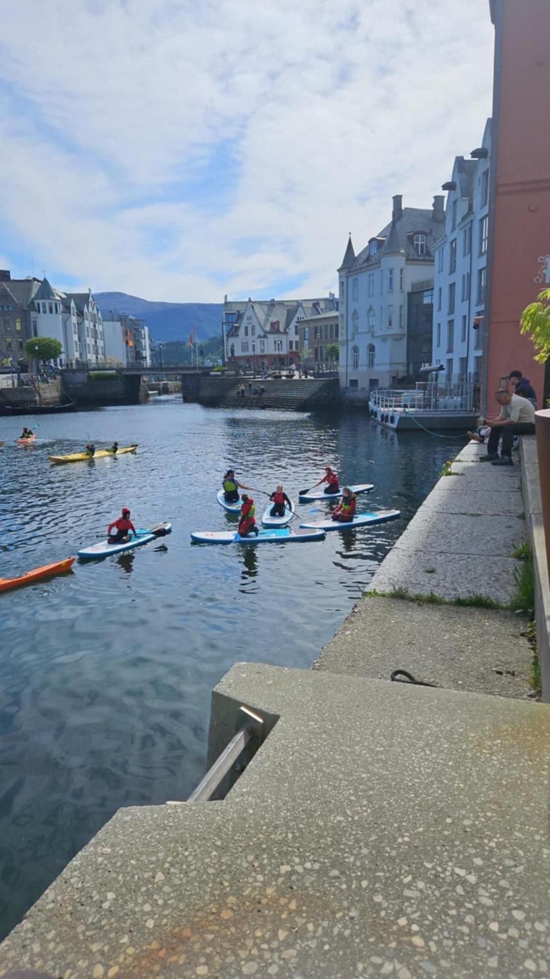 In The Heart Of Brosundet! Fully Equipped 3 Bed Room Ap Alesund Exterior photo